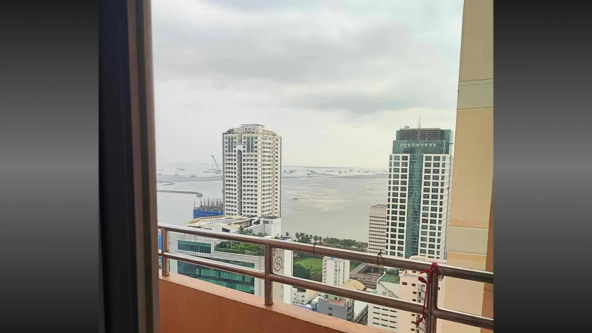 Near Us Embassy X Free Unlimited Pool, Massage & Sauna Access X Promo This Month! Explore Deluxe Studio W Balcony In Manila Perfectly Situated Near Naia Airport, Heart Of Manila Updated 2025 Price For Your Unforgettable Ultimate Staycation Experience 필리핀